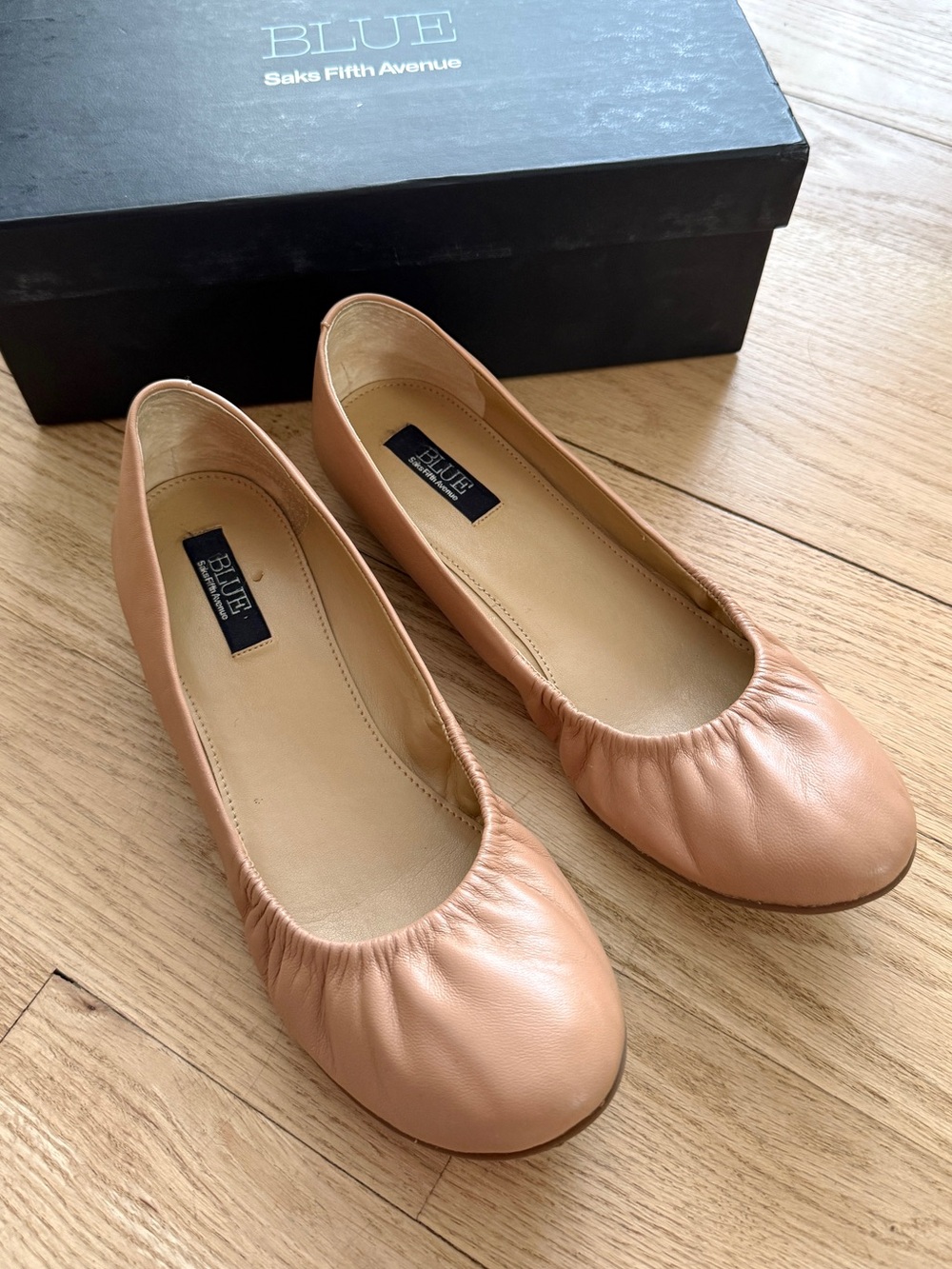 BLUE By Saks Fifth Avenue Tan leather ballet flats 7.5